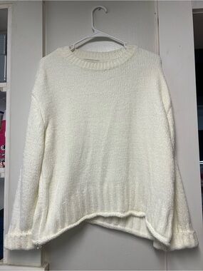 Cynthia Rowley Cream Crewneck Sweater